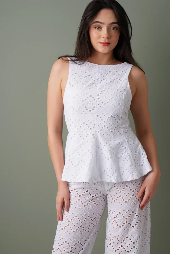 BLUSA OJALILLO BLANCO (21)
